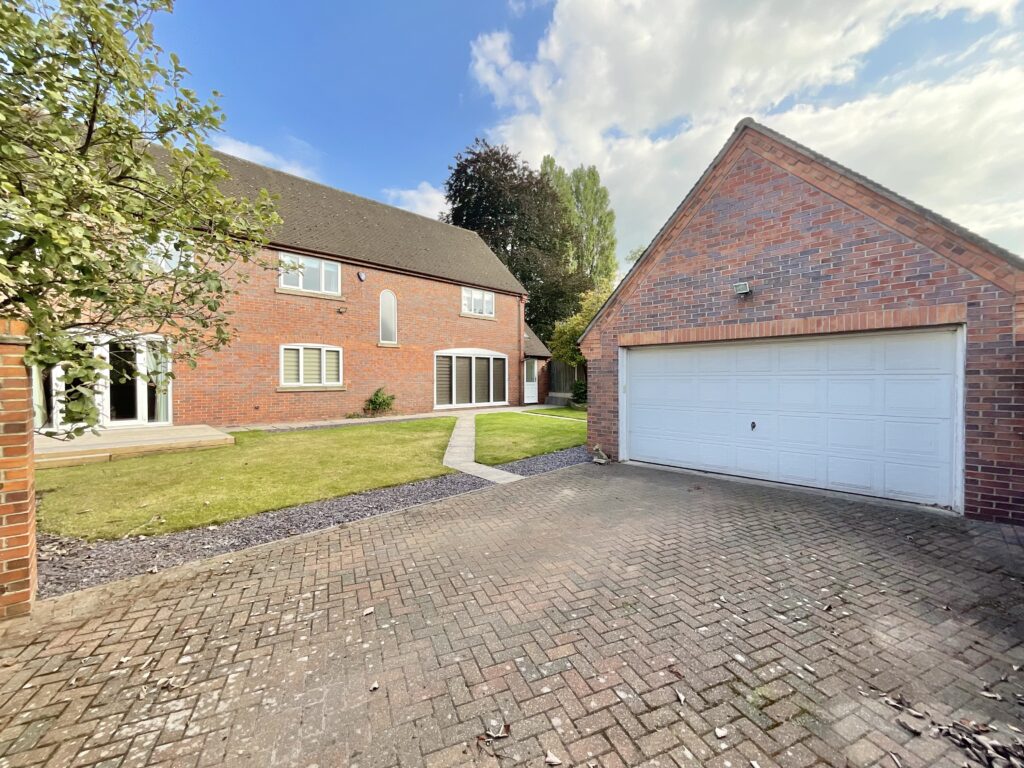 Woodcote Place, Winterley, CW11