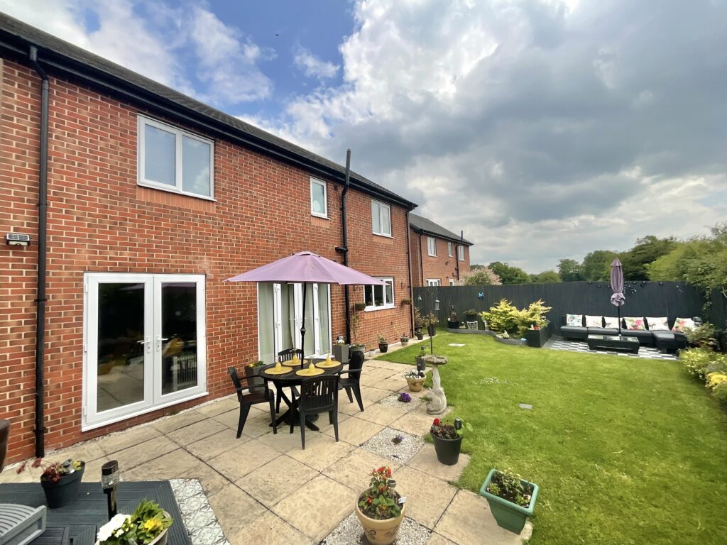 Oaks Close, Aston, CW5