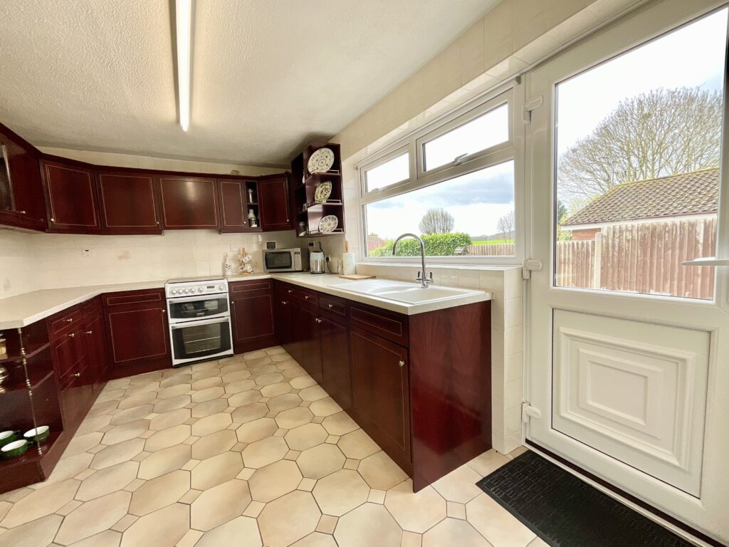 Oulton Way, Stafford, ST16