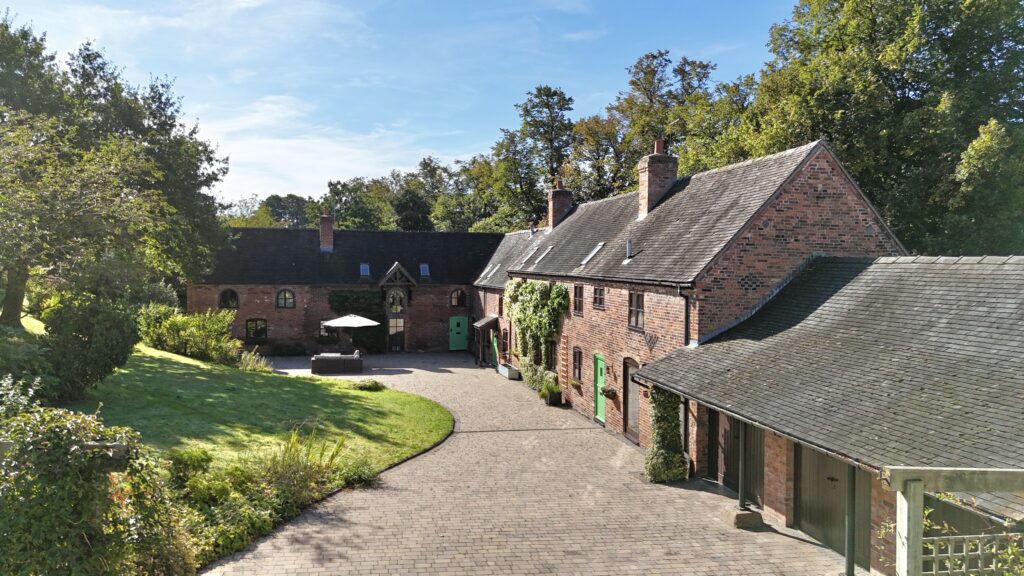 ‘Ravenscourt Barns’, Main Road, Betley, Staffordshire