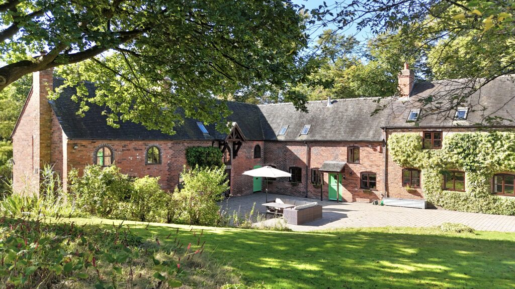 ‘Ravenscourt Barns’, Main Road, Betley, Staffordshire