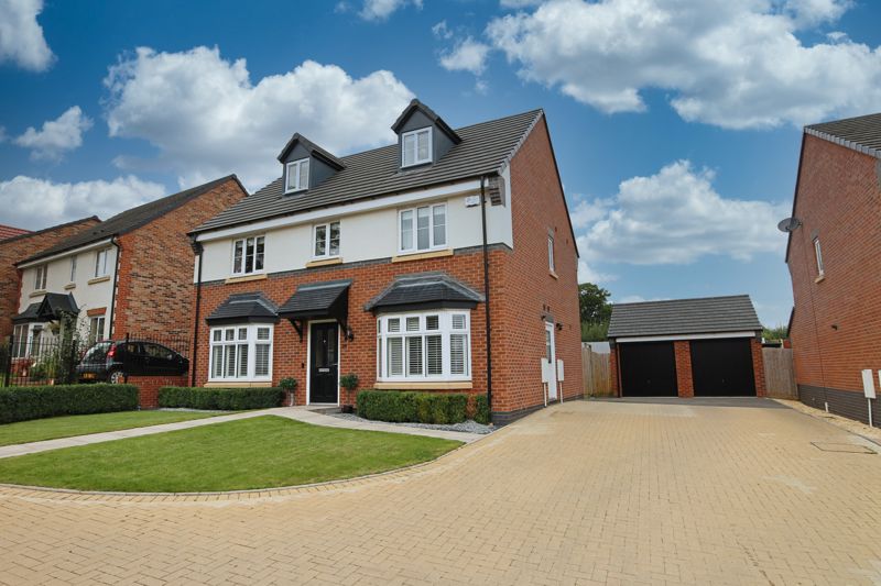 Overton Close, Eccleshall, ST21