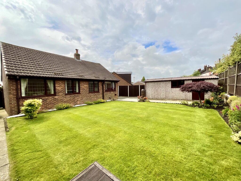 Bankfield Grove, Scot Hay, ST5