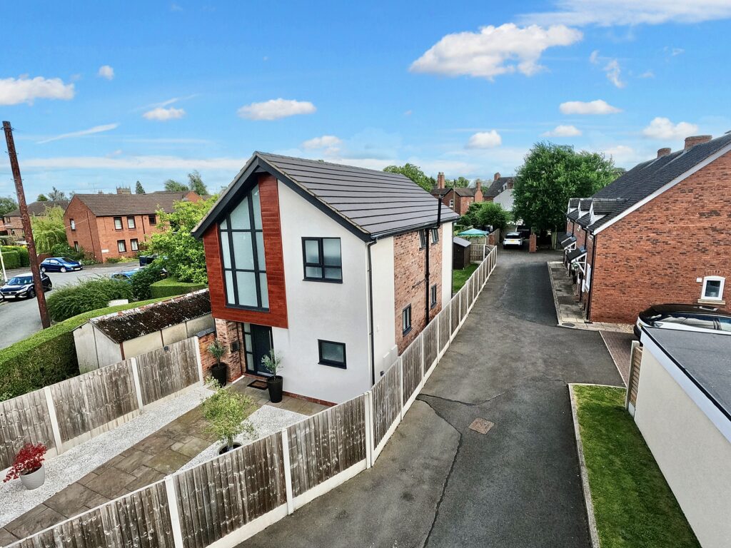 Longslow Road, Market Drayton, TF9