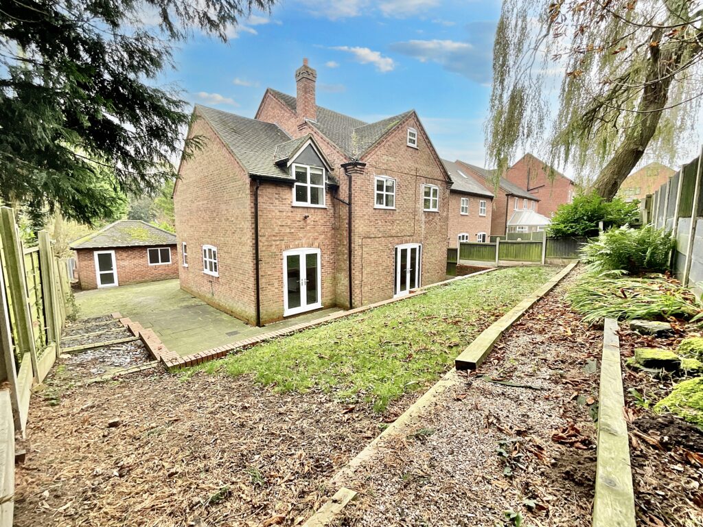 Lea Lane, Madeley, CW3