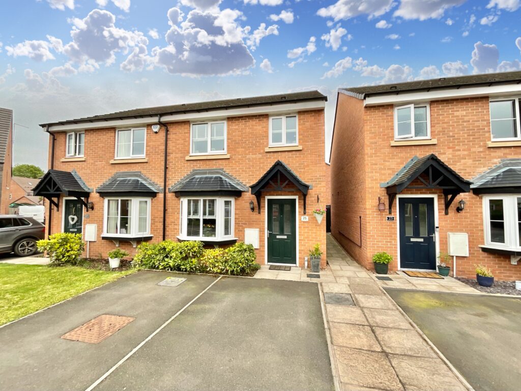 Overton Close, Eccleshall, ST21