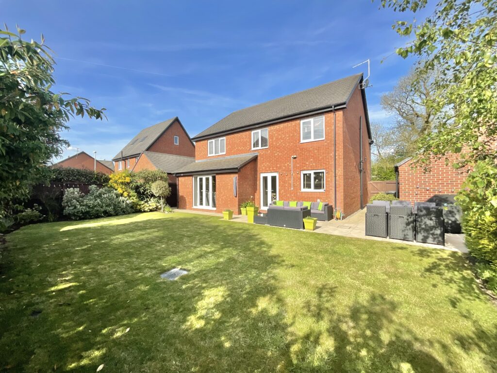 Oaks Close, Aston, CW5