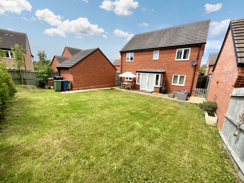 Daffodil Drive, Gnosall, ST20