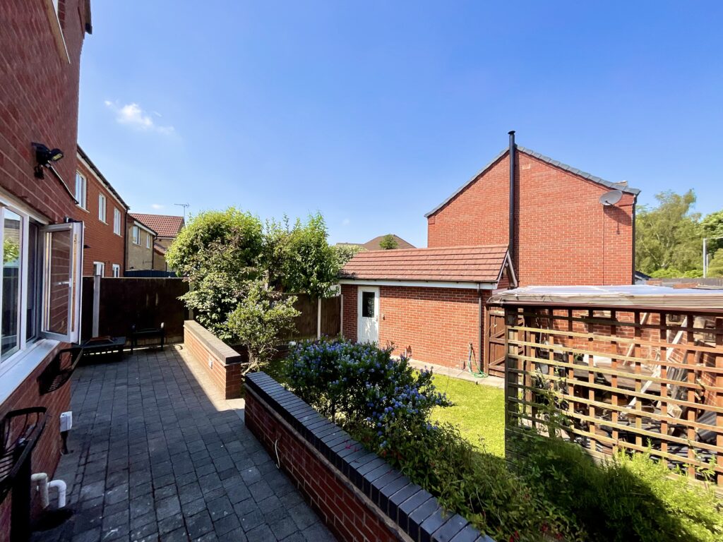 Woodrow Way, Chesterton, ST5