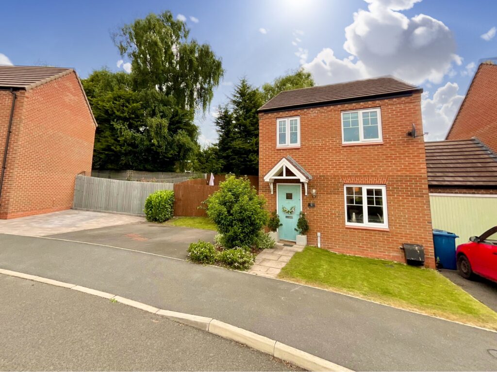 Moorhen Grove, Stafford, ST16