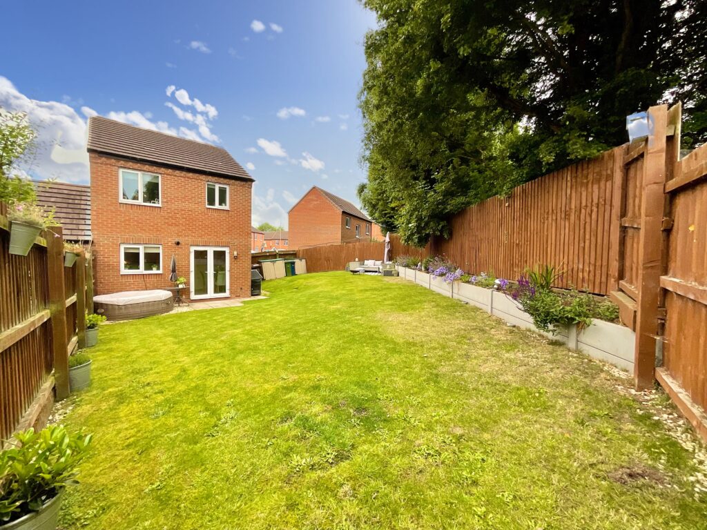 Moorhen Grove, Stafford, ST16