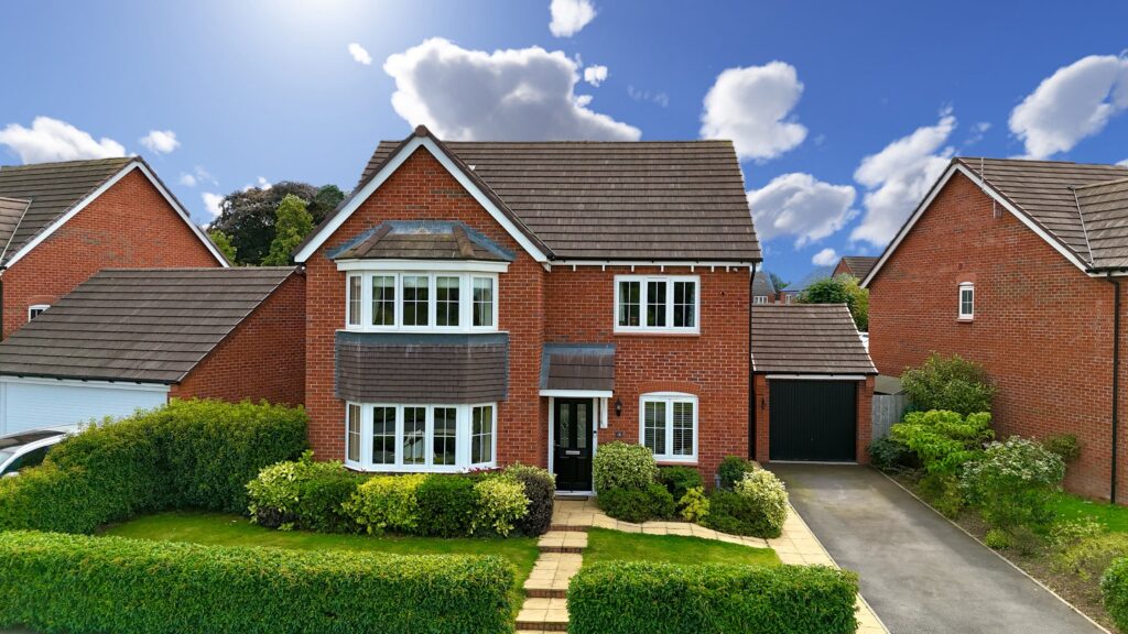 Weaver Brook Way, Wrenbury, CW5