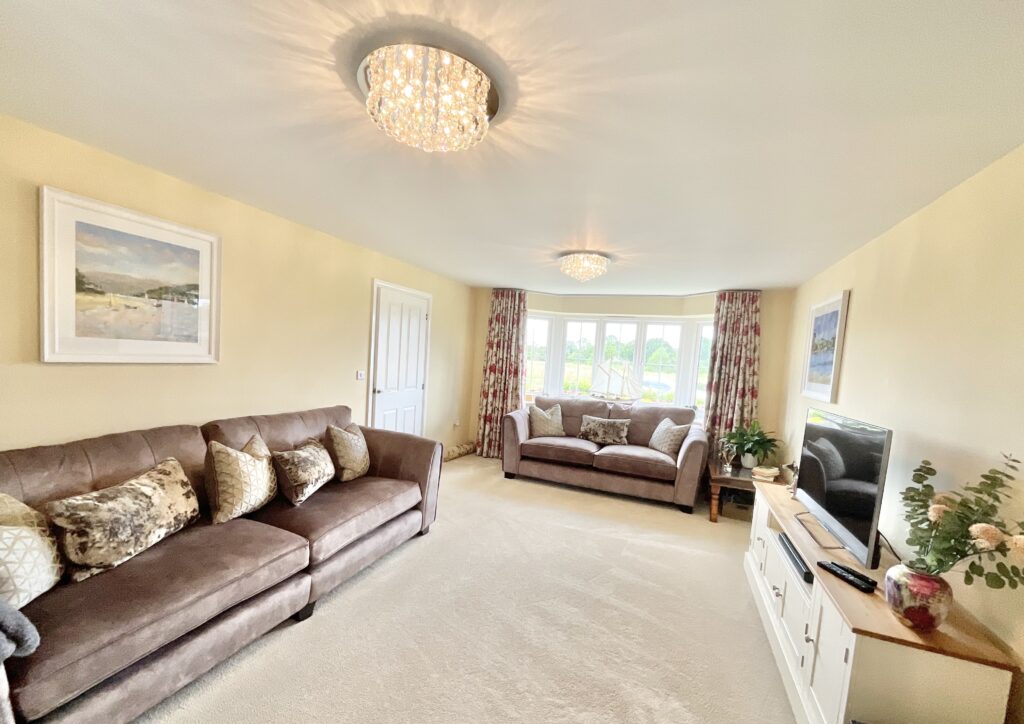 Weaver Brook Way, Wrenbury, CW5