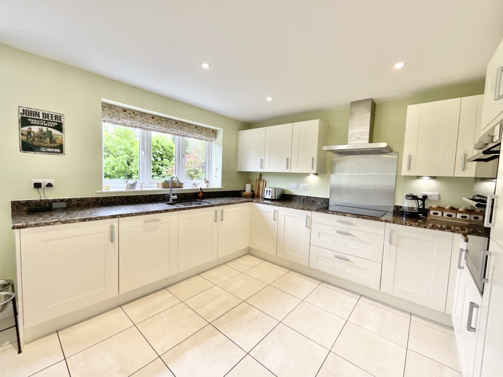 Weaver Brook Way, Wrenbury, CW5