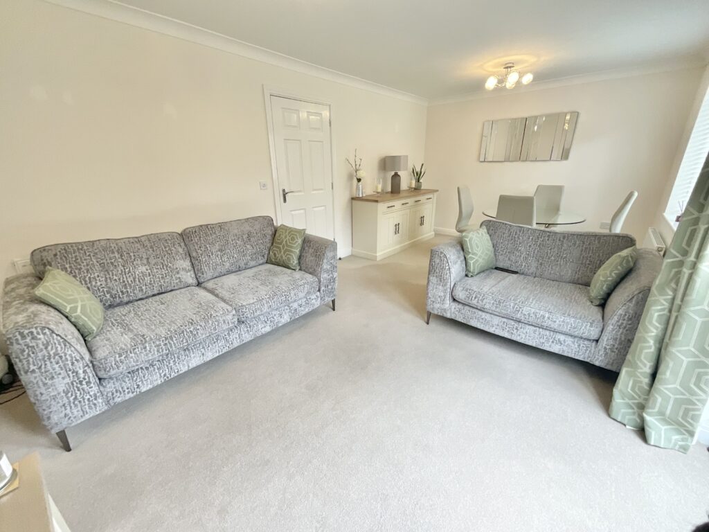 Broomhall Drive, Shavington, CW2