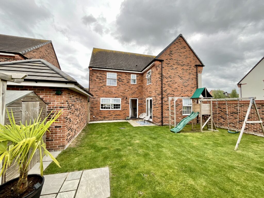 Meadowside Drive, Henhull, CW5