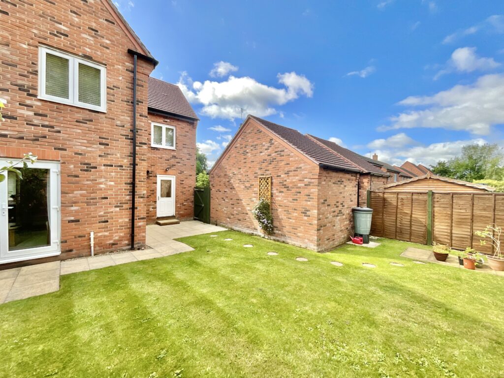 Ladybower Way, Yarnfield, ST15