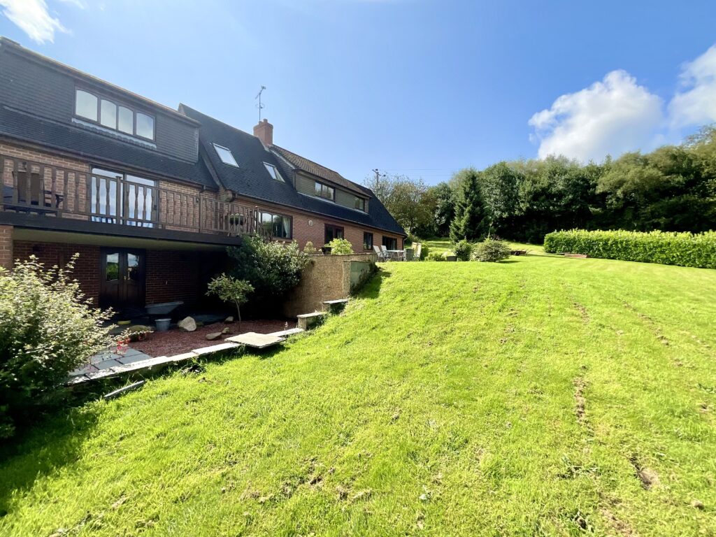 Hillside Farm and Hillside Cottage, Sheepwash, Caverswall, ST11