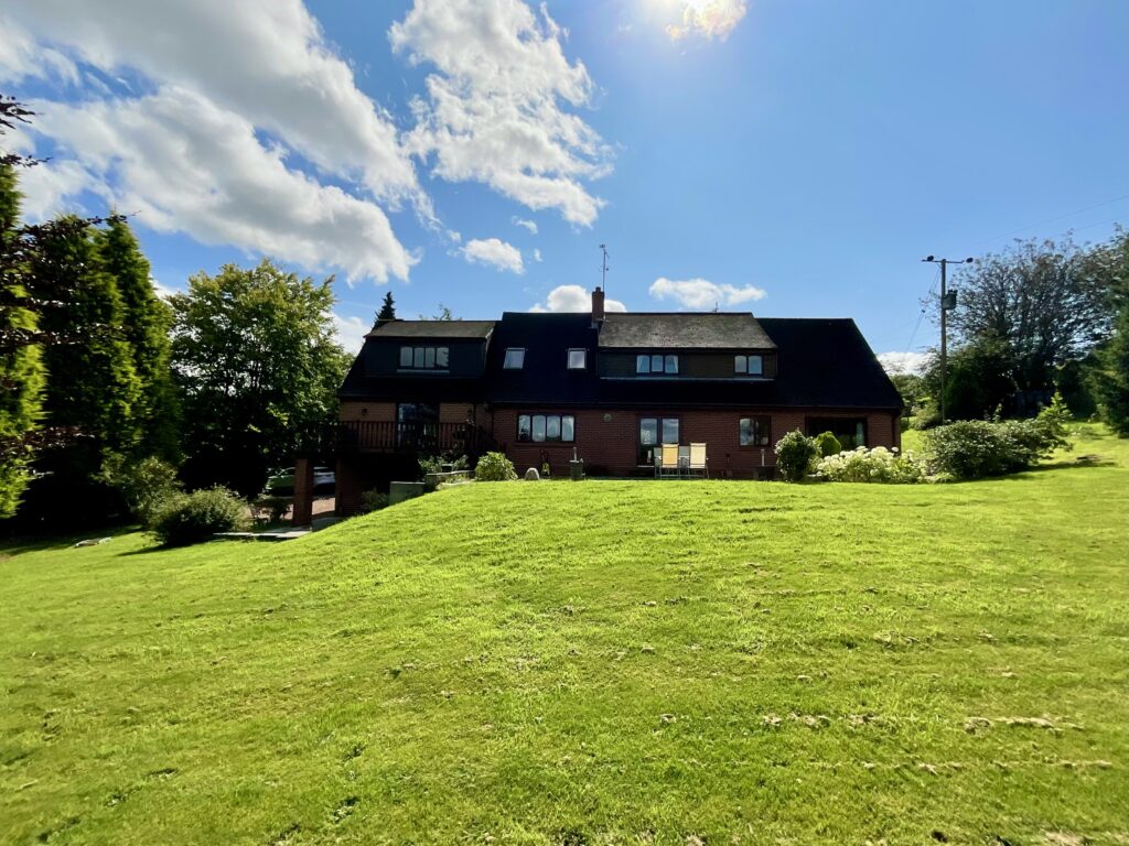 Hillside Farm and Hillside Cottage, Sheepwash, Caverswall, ST11