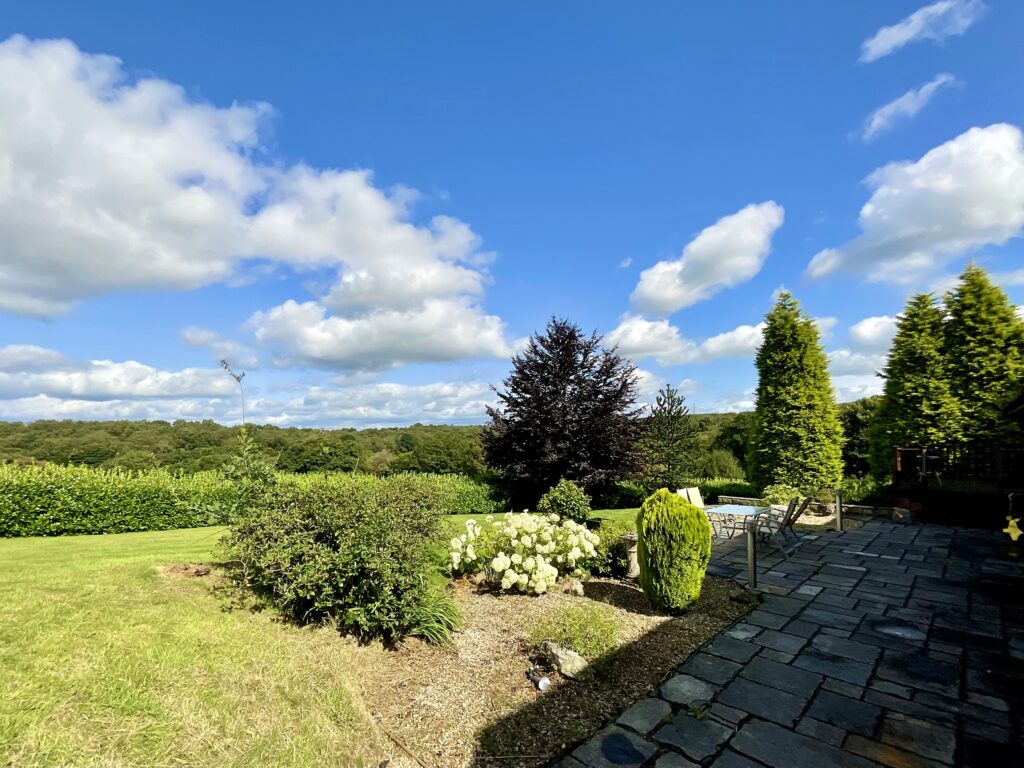 Hillside Farm and Hillside Cottage, Sheepwash, Caverswall, ST11