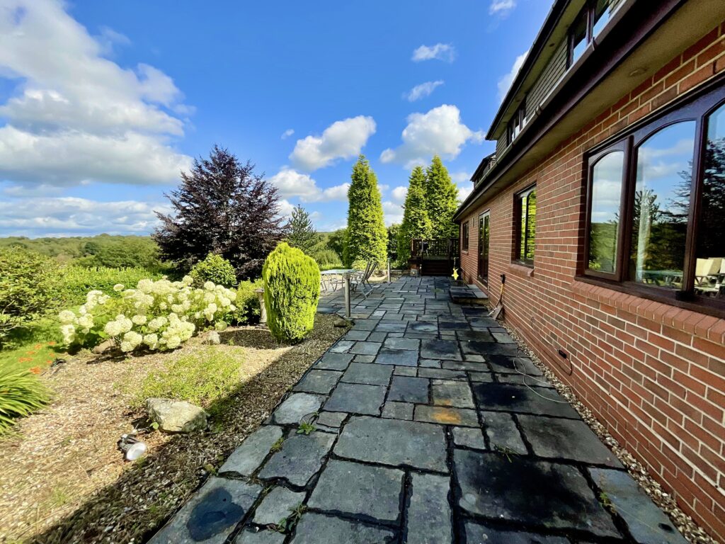 Hillside Farm and Hillside Cottage, Sheepwash, Caverswall, ST11