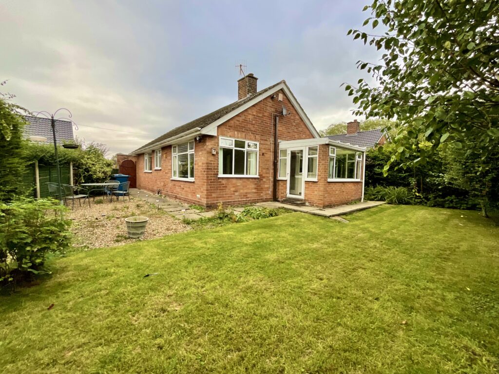 Whitethorn Avenue, Barlaston, ST12