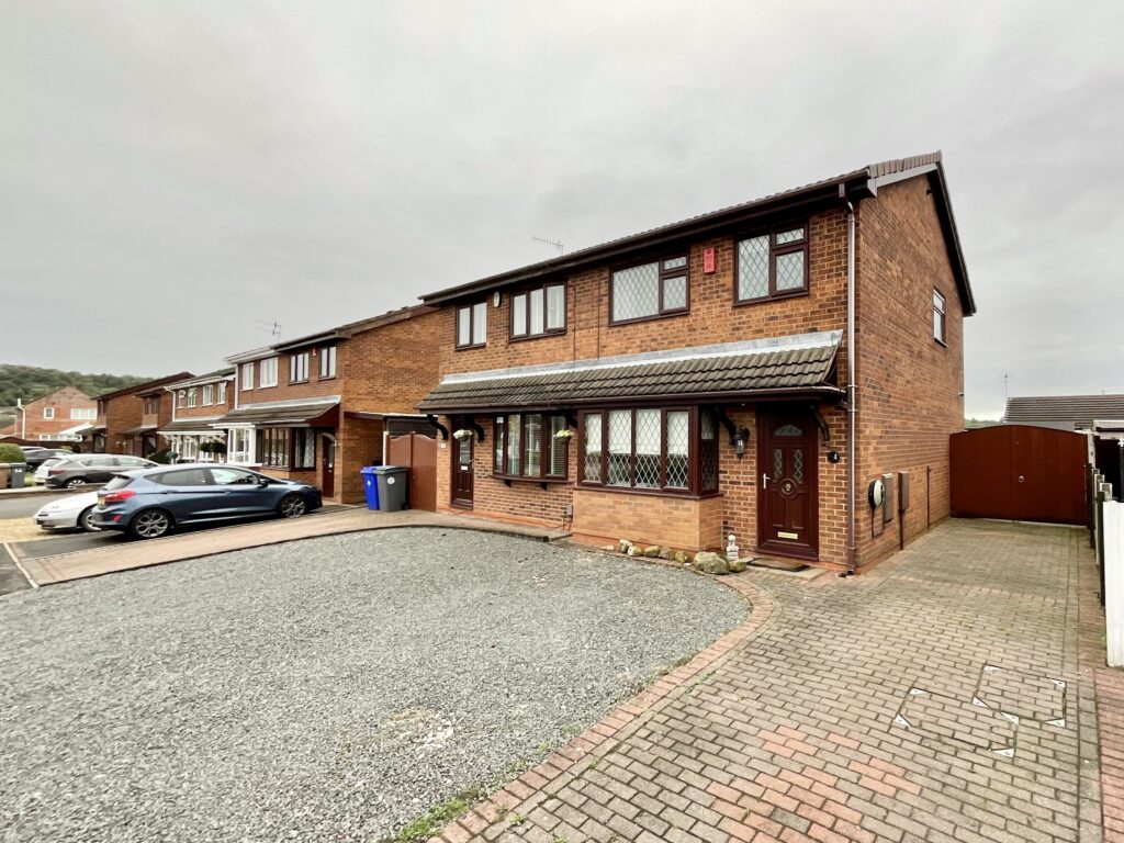 Longsdon Grove, Stoke-On-Trent, ST3