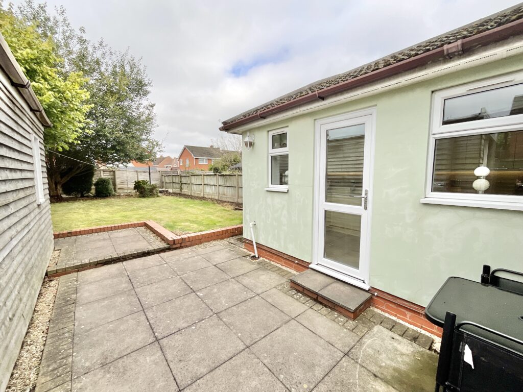 Meadow Drive, Haughton, ST18