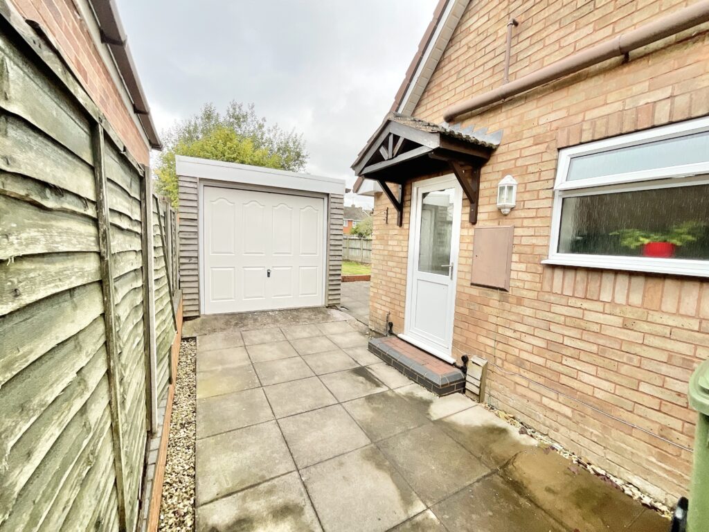 Meadow Drive, Haughton, ST18