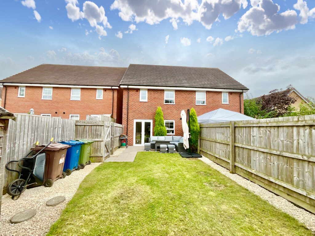 Caversham Way, Yarnfield, ST15