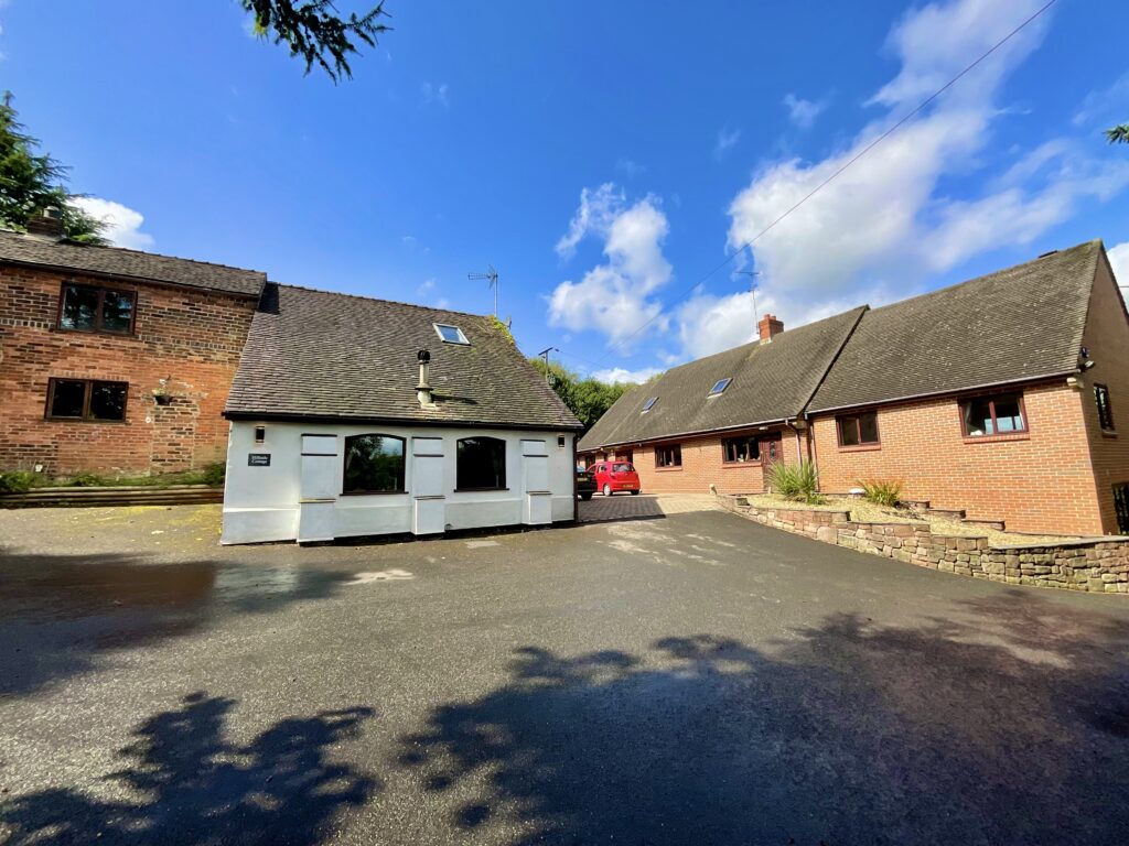 Hillside Farm and Hillside Cottage, Sheepwash, Caverswall, ST11