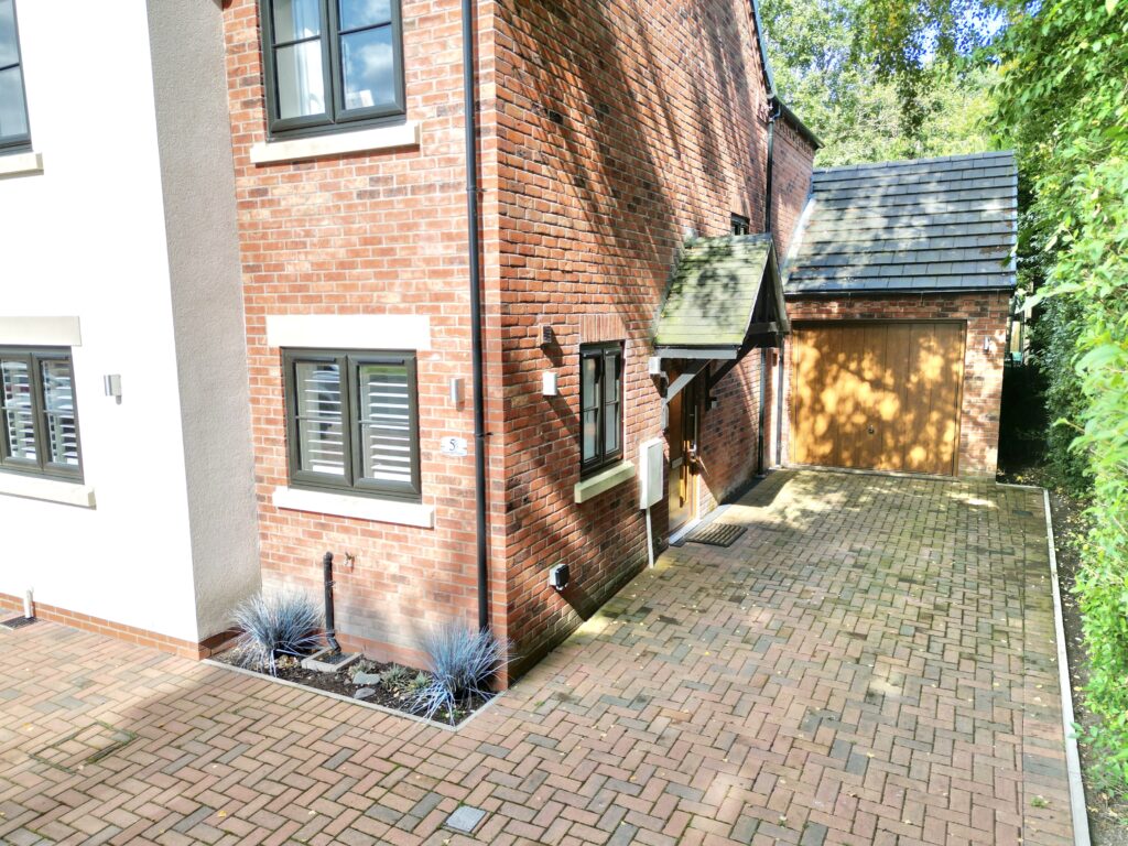 Berwick Close, Higher Heath, SY13