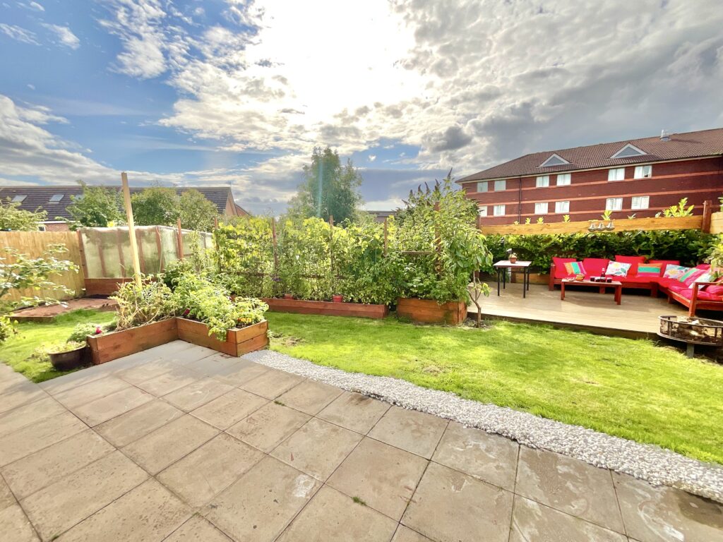 Dorney Close, Yarnfield, ST15