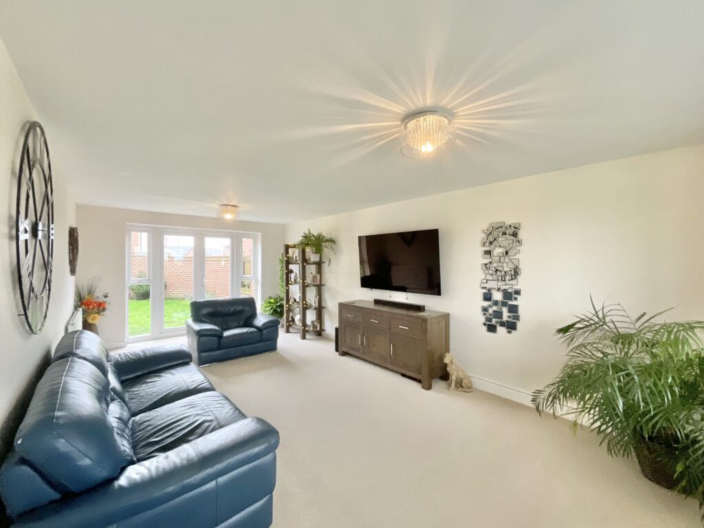 Hazel Way, Edleston, CW5