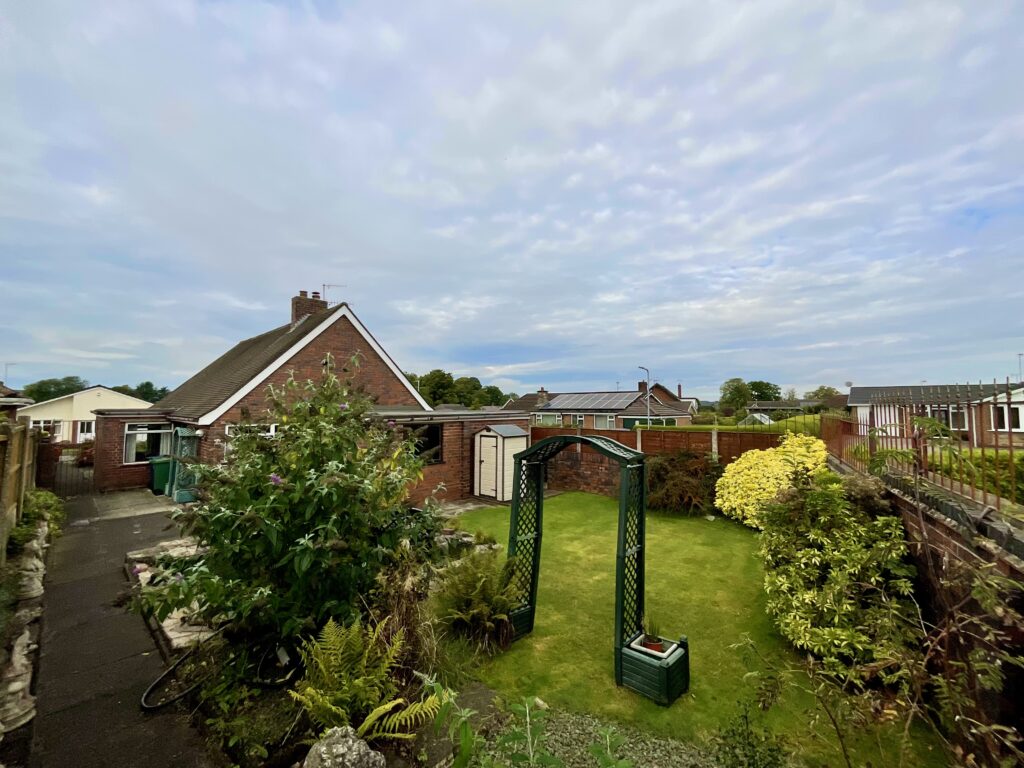 Diamond Ridge, Barlaston, ST12