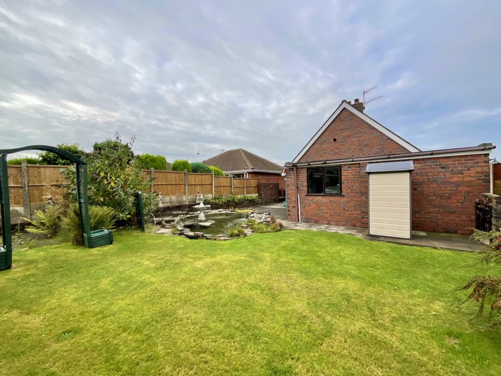 Diamond Ridge, Barlaston, ST12