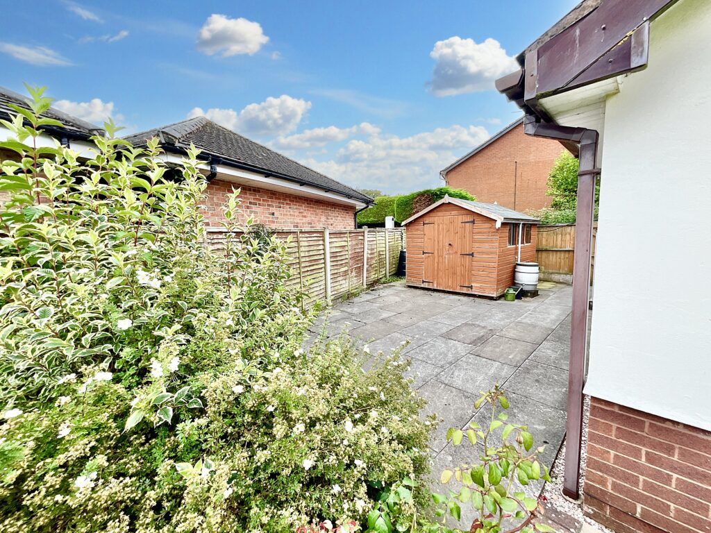 Calveley Close, Yarnfield, ST15