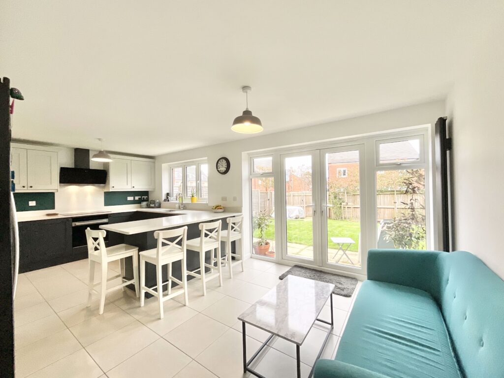 Blossom Grove, Edleston, CW5