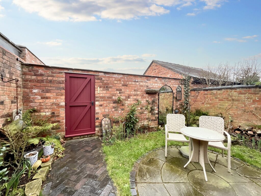 North Crofts, Nantwich, CW5