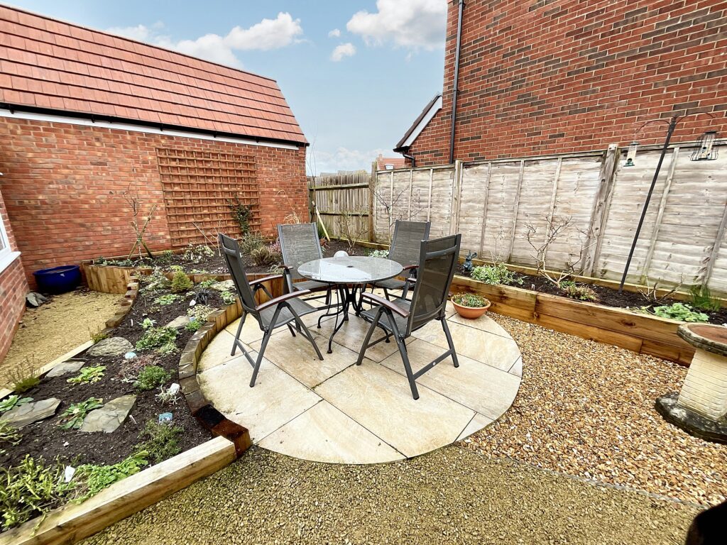 Sparrow Close, Edleston, CW5