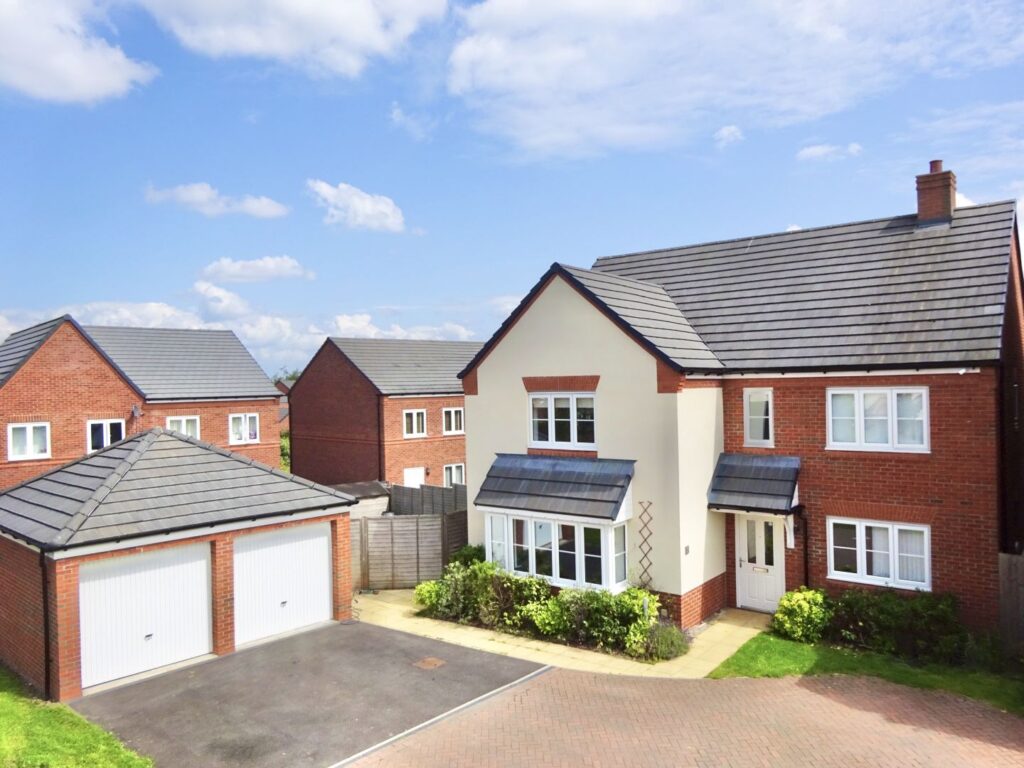 Blossom Grove, Edleston, CW5