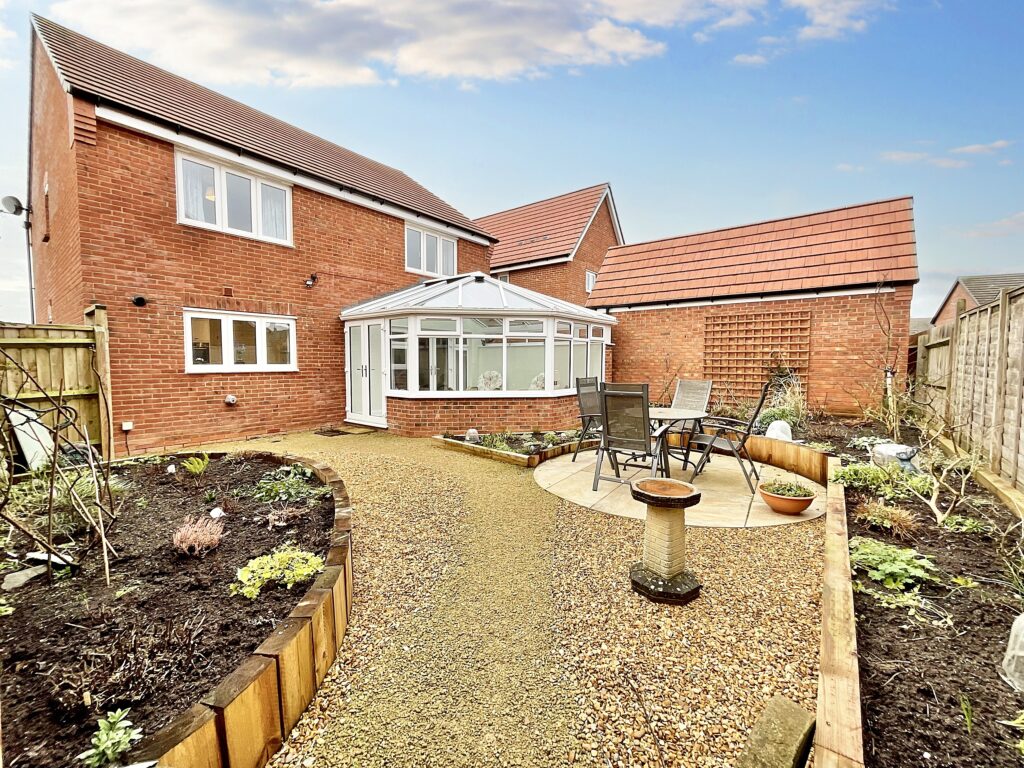 Sparrow Close, Edleston, CW5