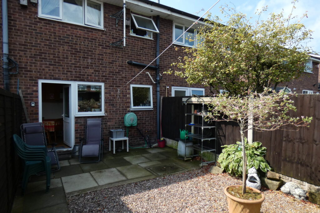 Ness Grove, Cheadle, ST10