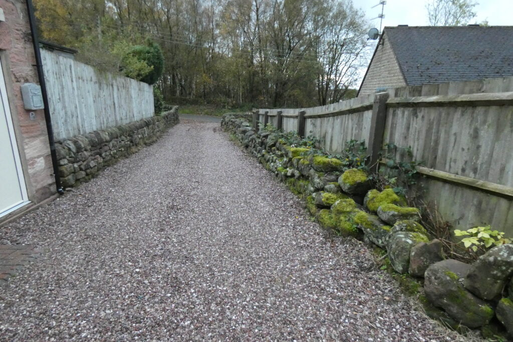 Lilac Cottage, 1 South View, Black Lane