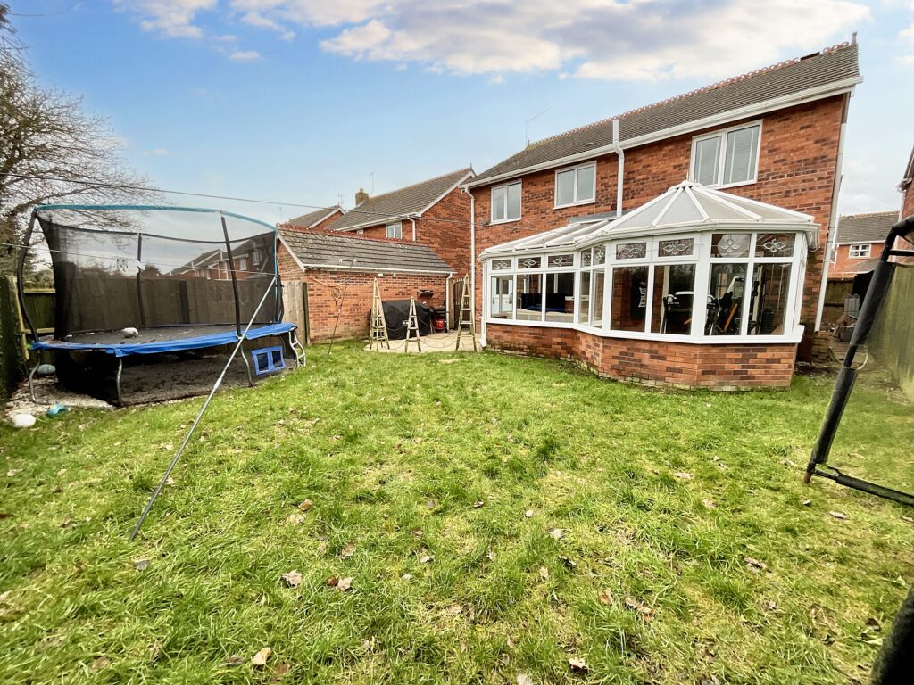 Hampton Drive, Market Drayton, TF9