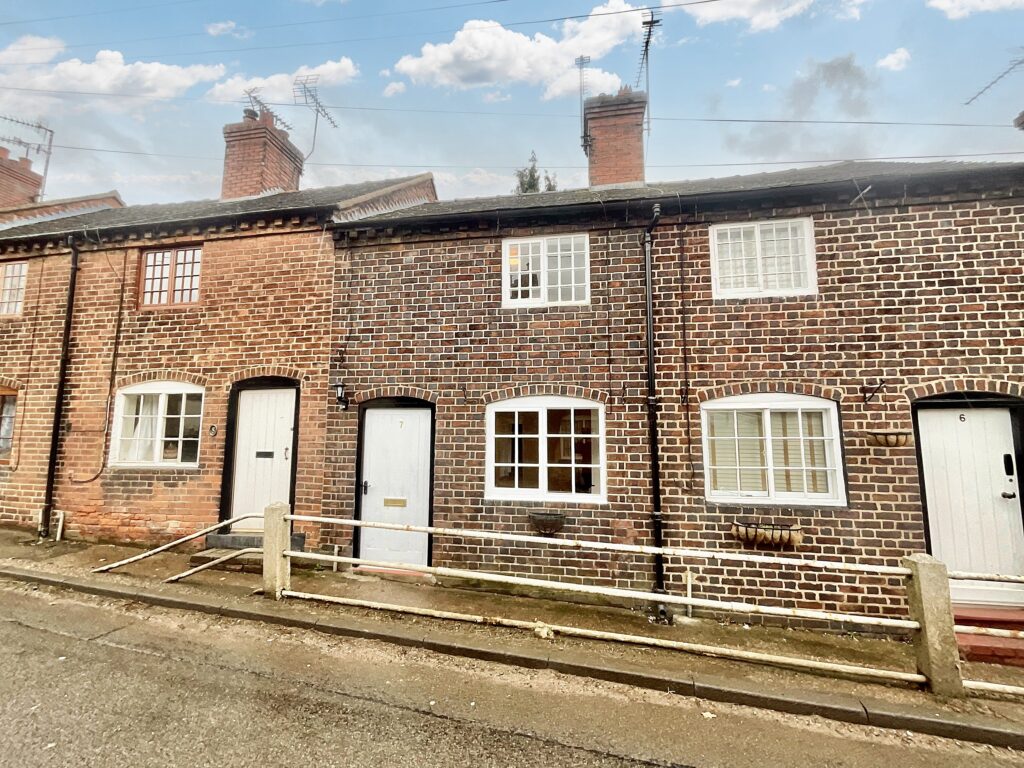 Tittensor Road, Tittensor, ST12