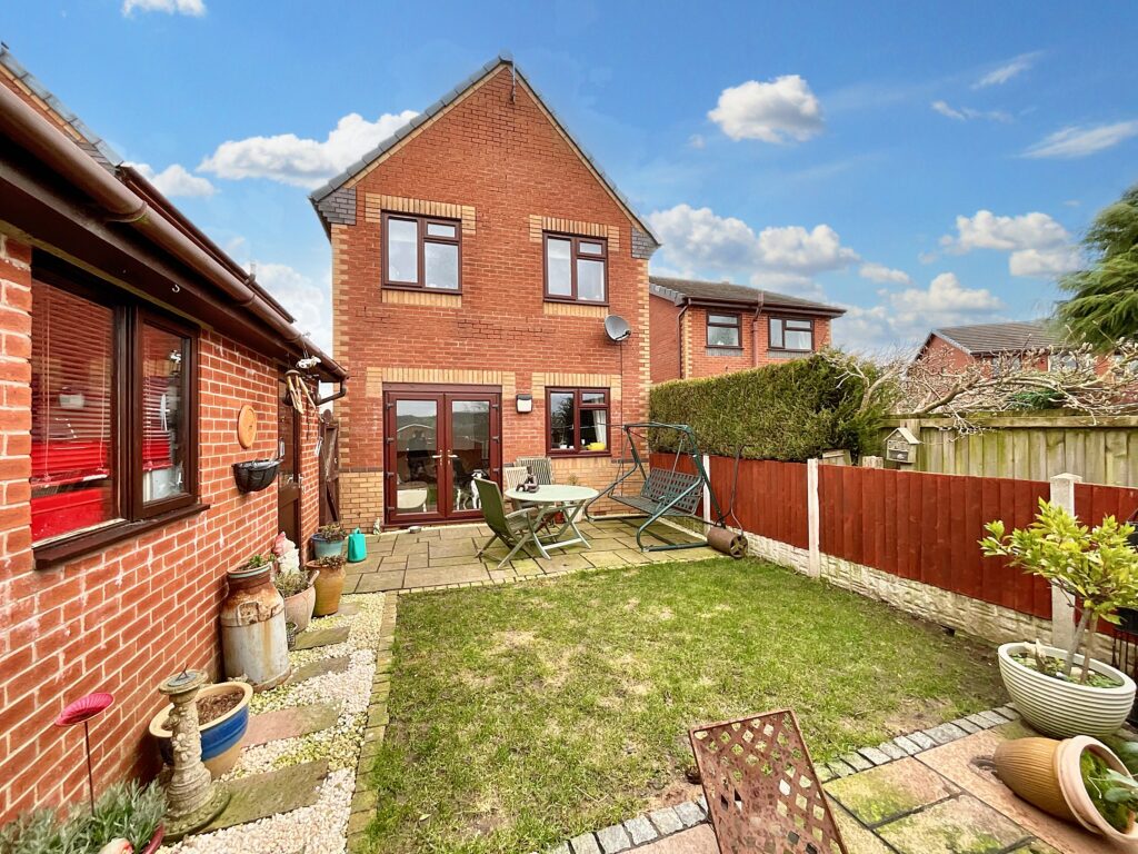 The Sidings, Cheadle, ST10