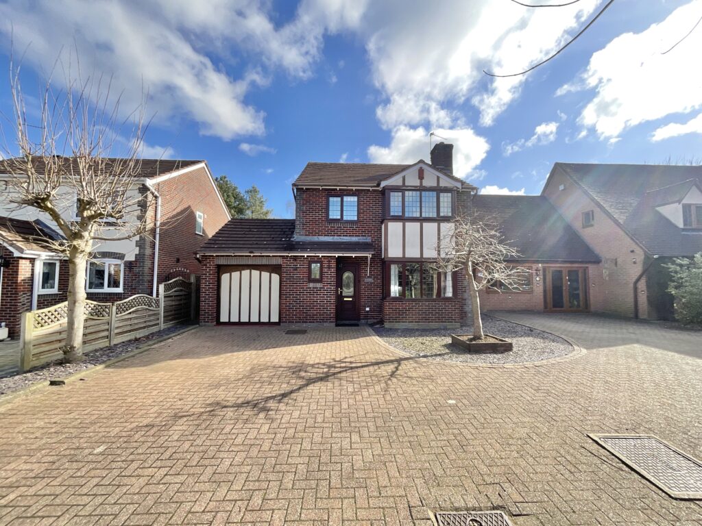 Holm Oak Drive, Madeley, CW3